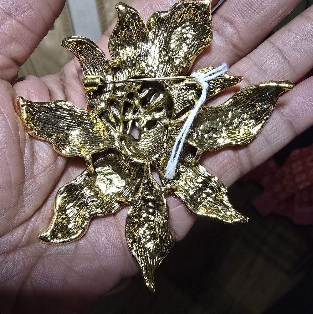 Extravagantly Large Ruby Red Rhinestone Floral Br… - image 3